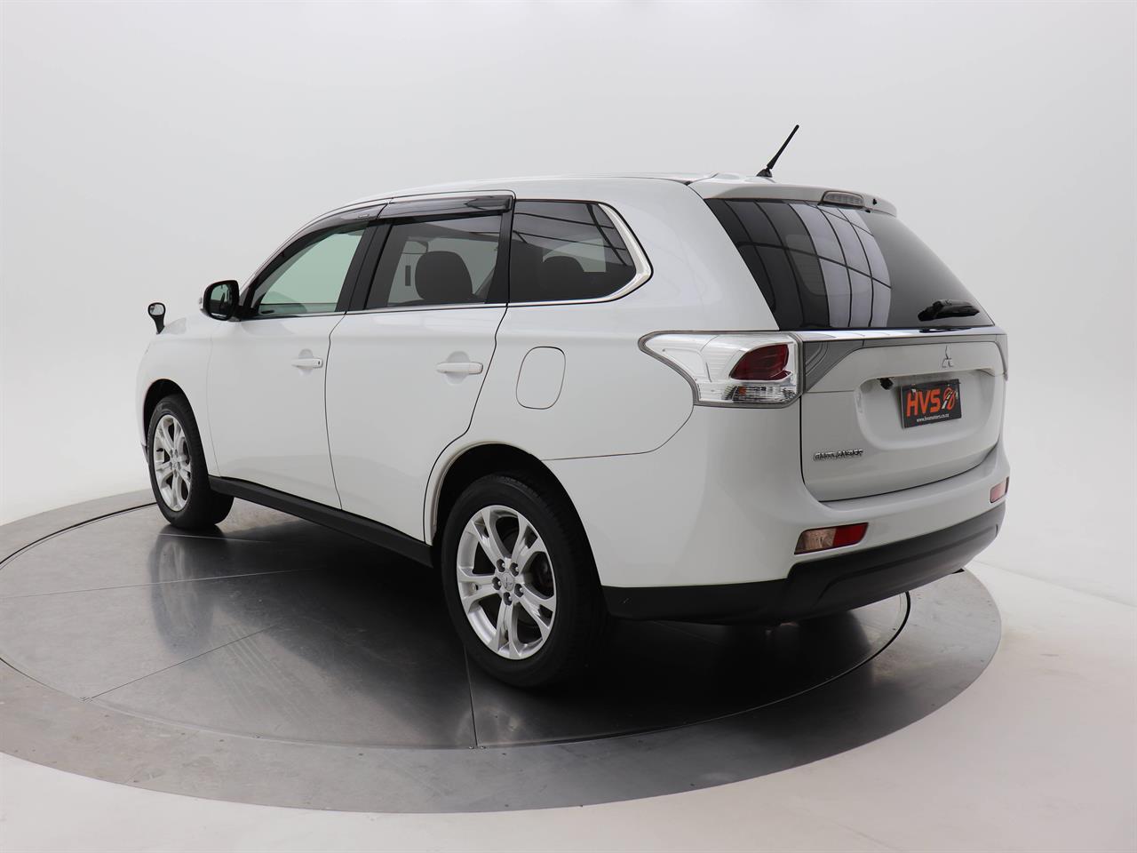 Mitsubishi Outlander 2.4 24G 4WD 7 Seater