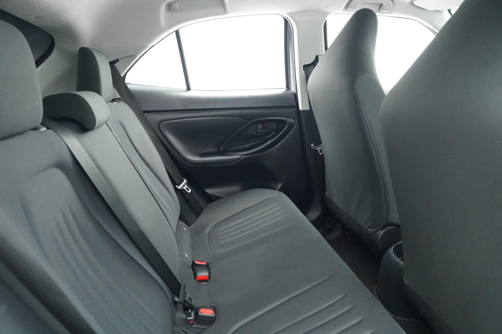 Toyota Yaris Cross Hybrid X
