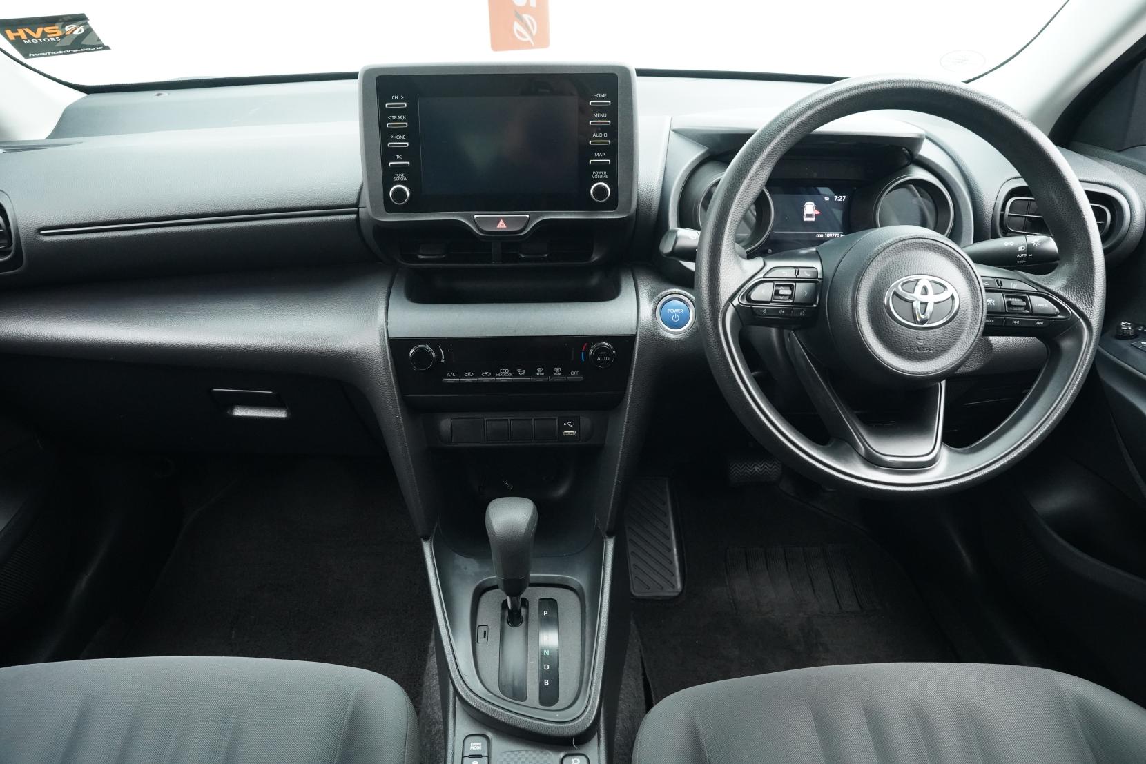 Toyota Yaris Cross Hybrid X