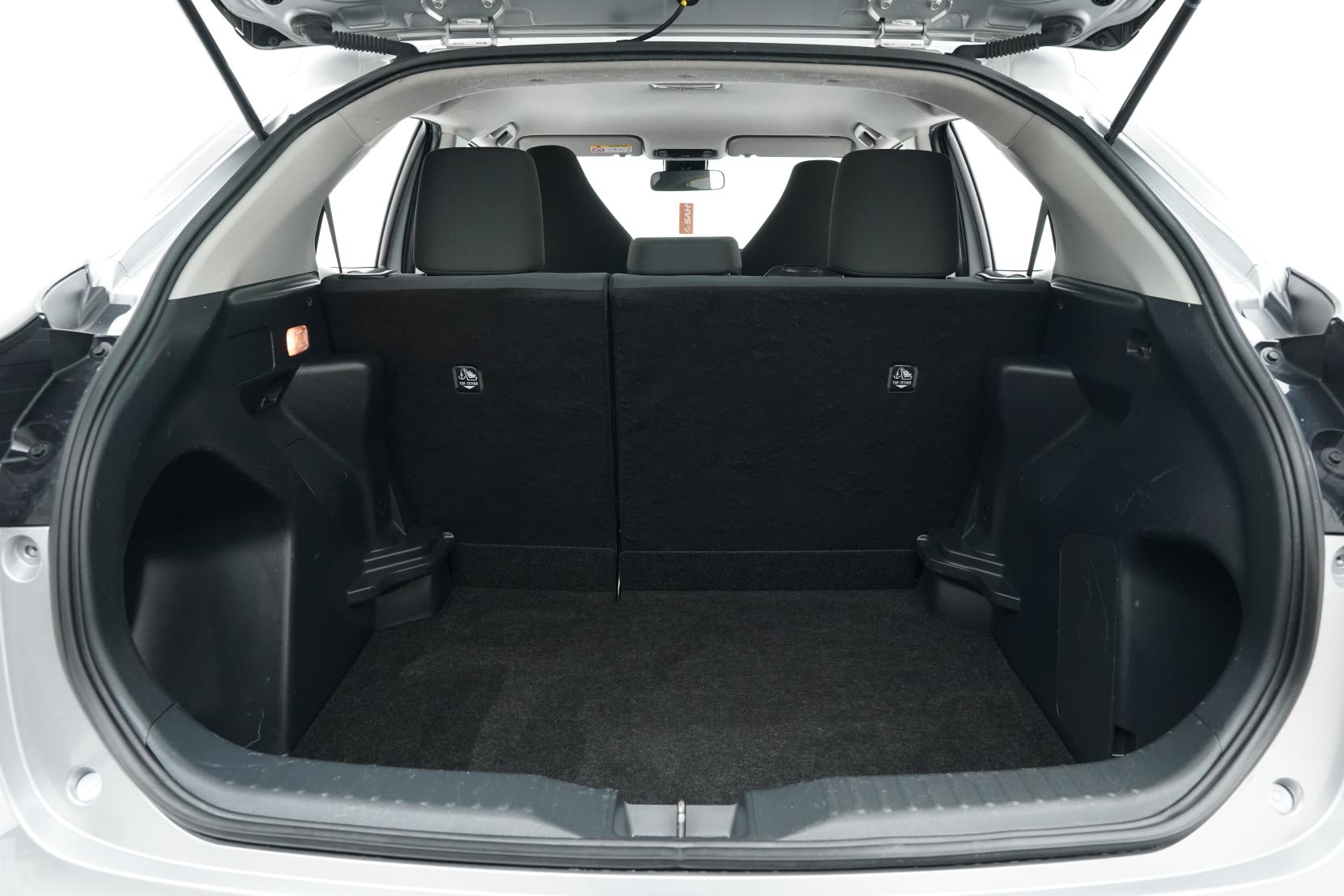Toyota Yaris Cross Hybrid X