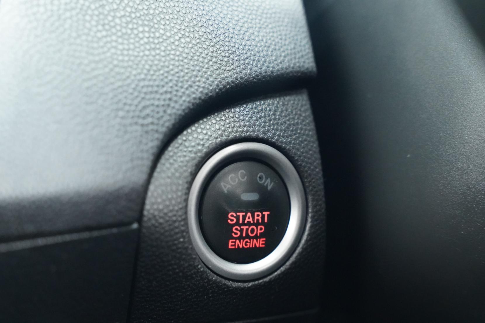 Mazda Axela 2.0 SPORT 20S SKYACTIVE