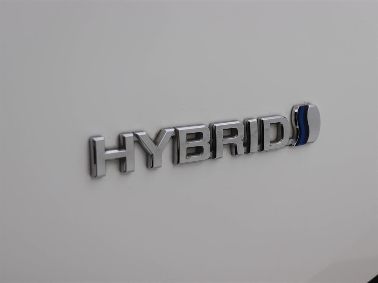 Toyota Prius 1.8 Hybrid E