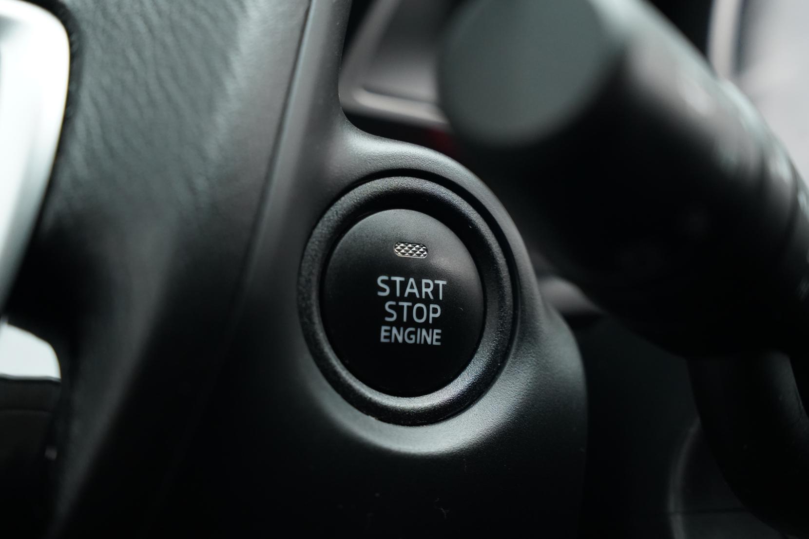 Mazda Axela 2.0 SPORT 20S