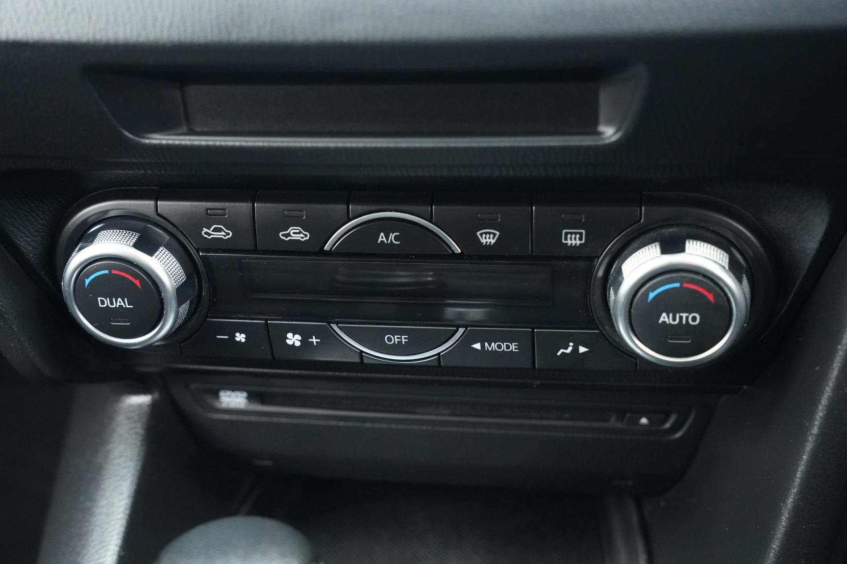 Mazda Axela 2.0 SPORT 20S