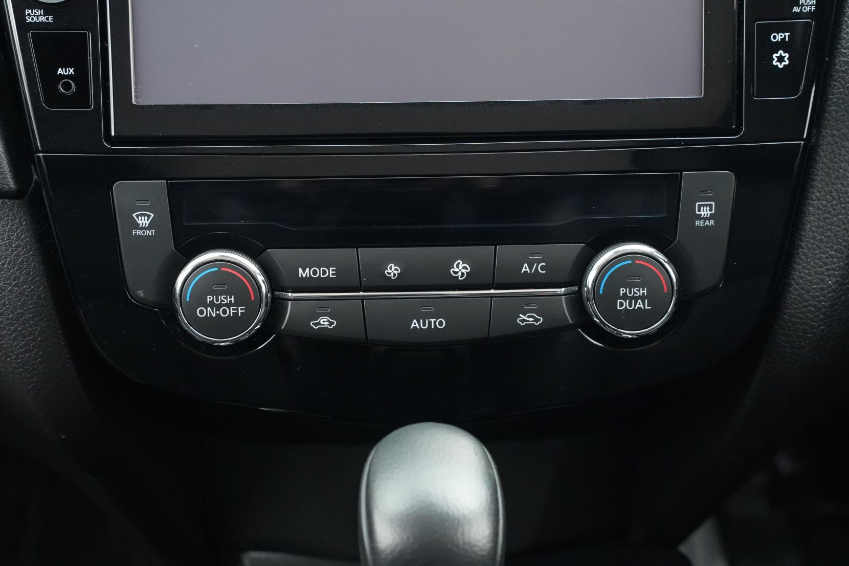 Nissan X-TRAIL 20XI
