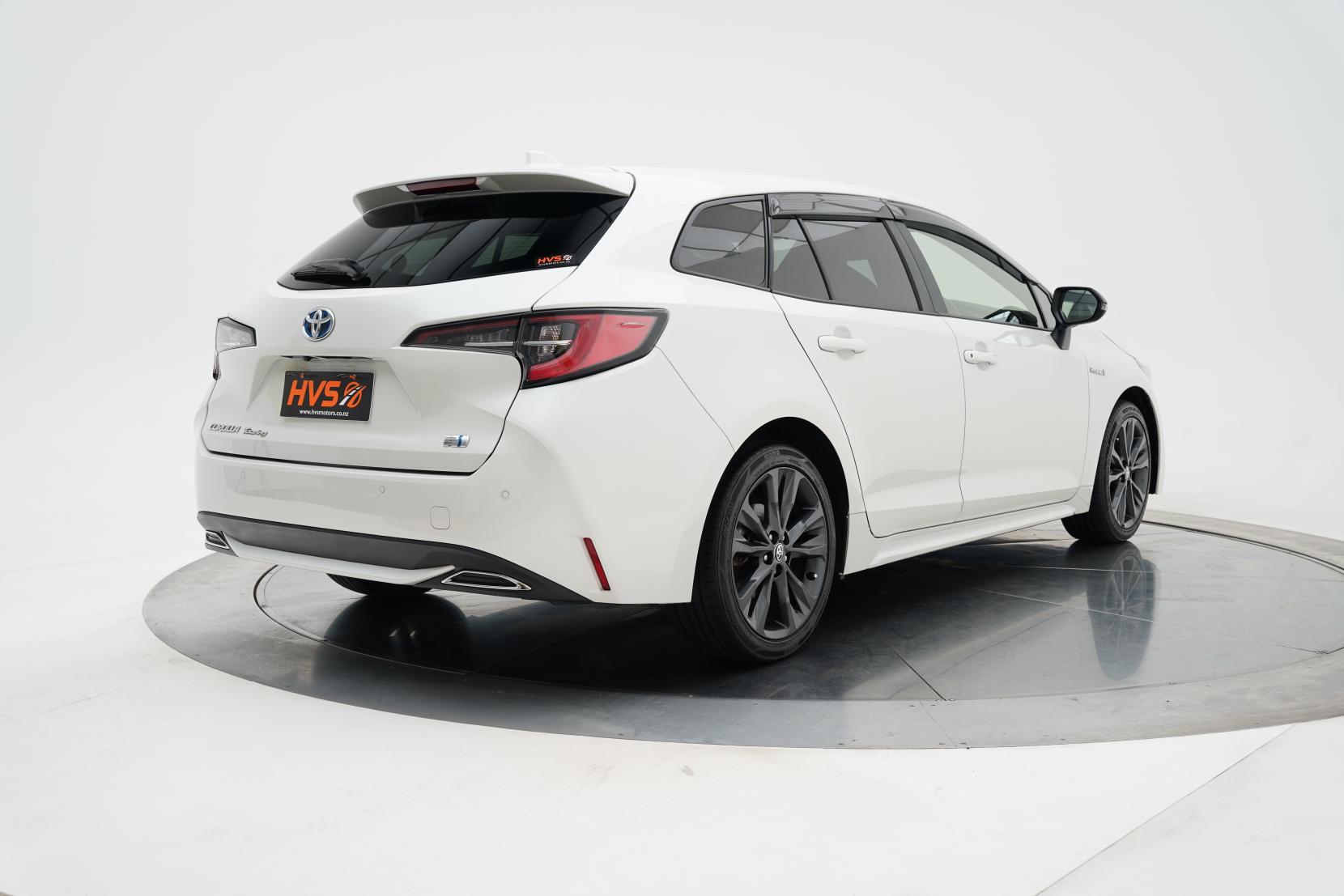 Toyota Corolla 1.8 Touring Hybrid WxB