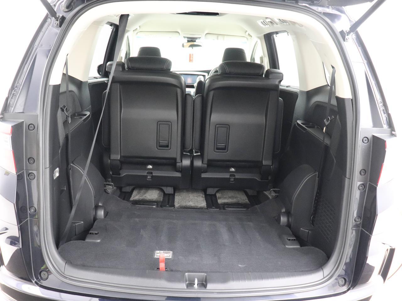 Honda Odyssey 2.4 Hybrid Absolute Honda Sensing