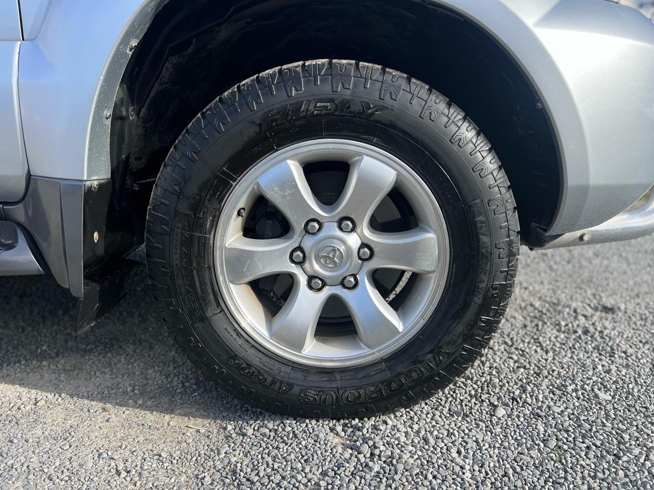 Toyota Land Cruiser Prado 3.0 VX 8 Seater  1KZ 3.0TD 