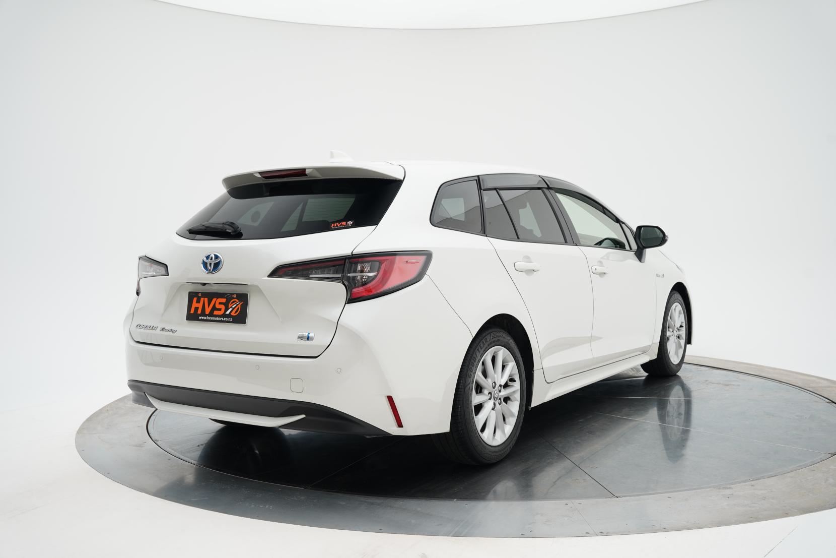 Toyota Corolla 1.8 TOURING HYBRID S