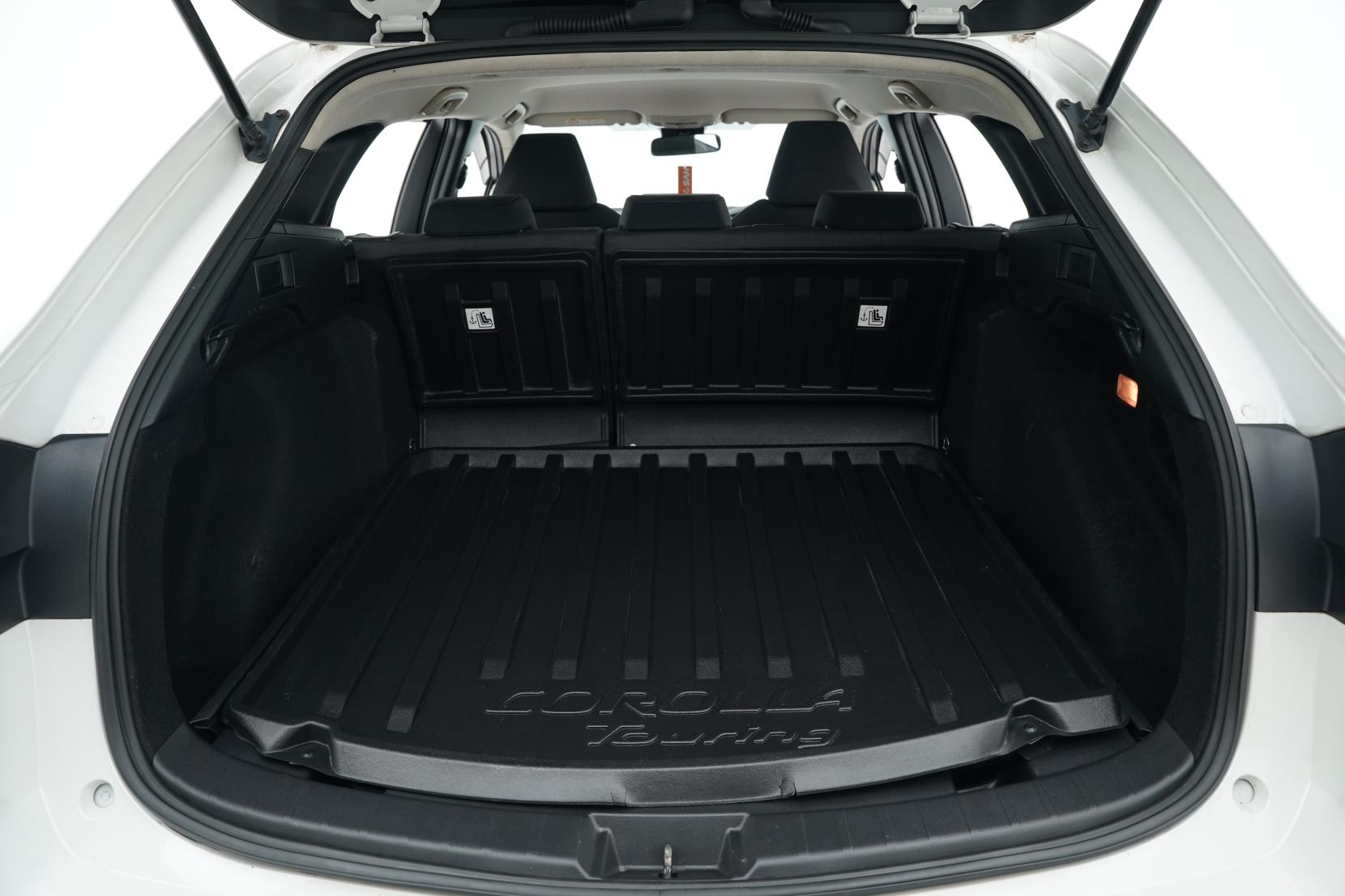 Toyota Corolla 1.8 TOURING HYBRID S