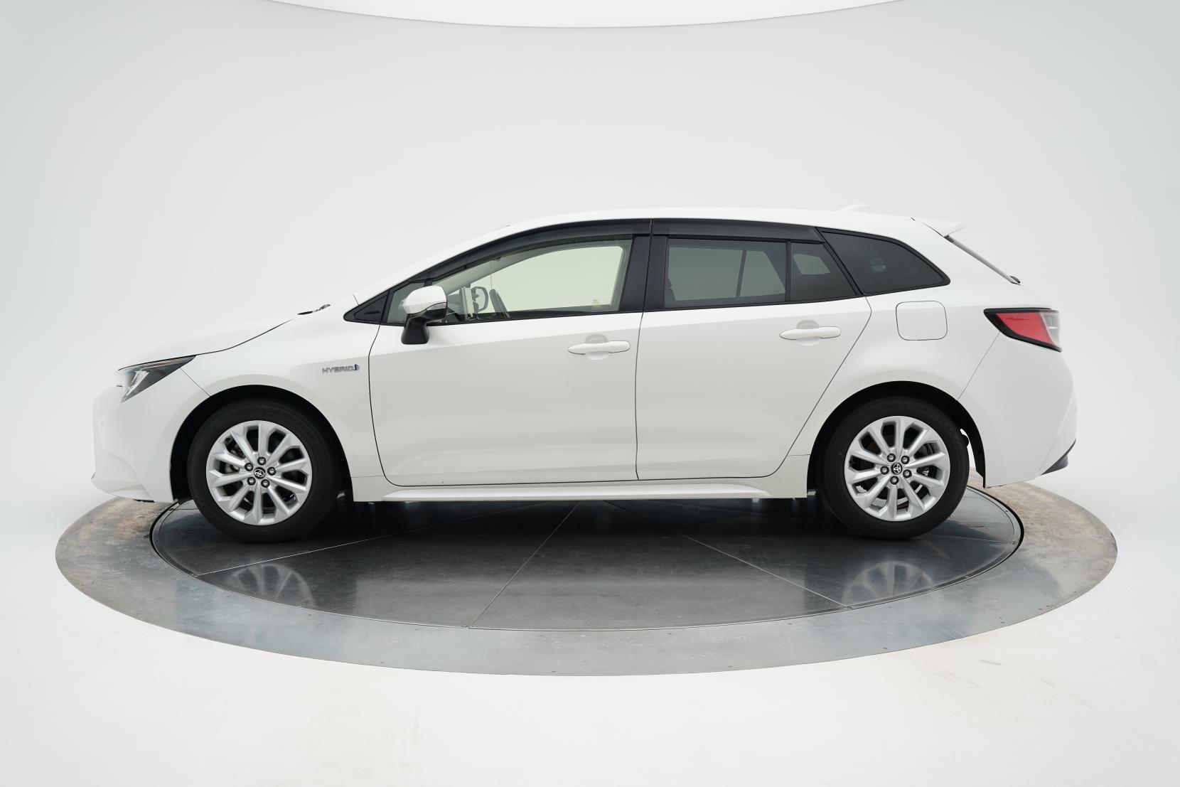 Toyota Corolla 1.8 TOURING HYBRID S