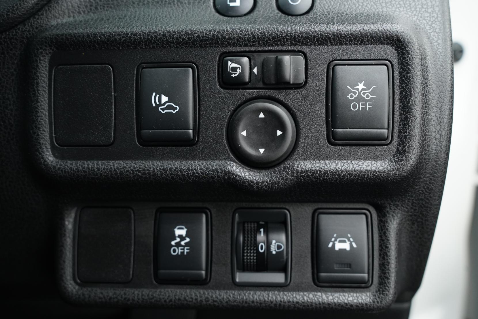 Nissan Note (2004–present) E-POWER B