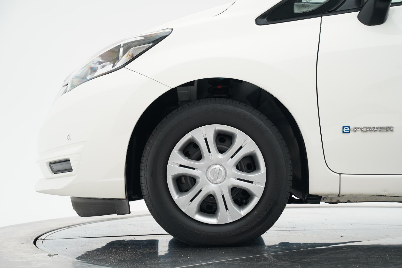 Nissan Note (2004–present) E-POWER B