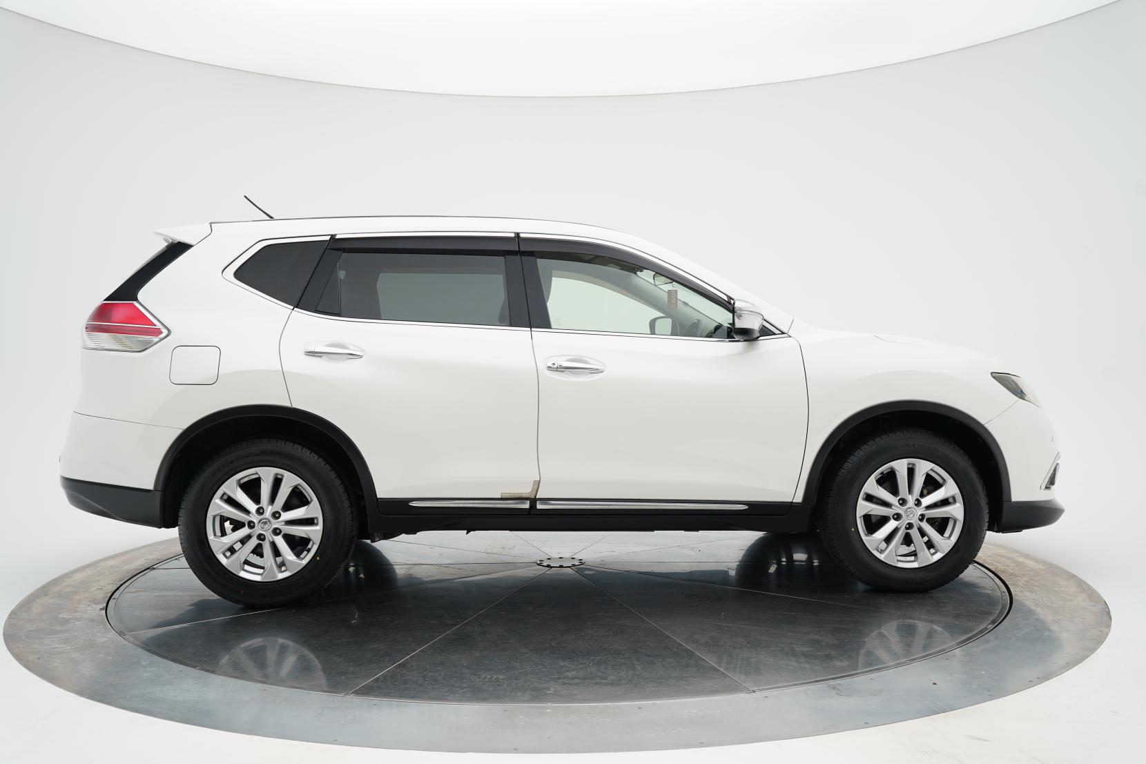 Nissan X-TRAIL 20X