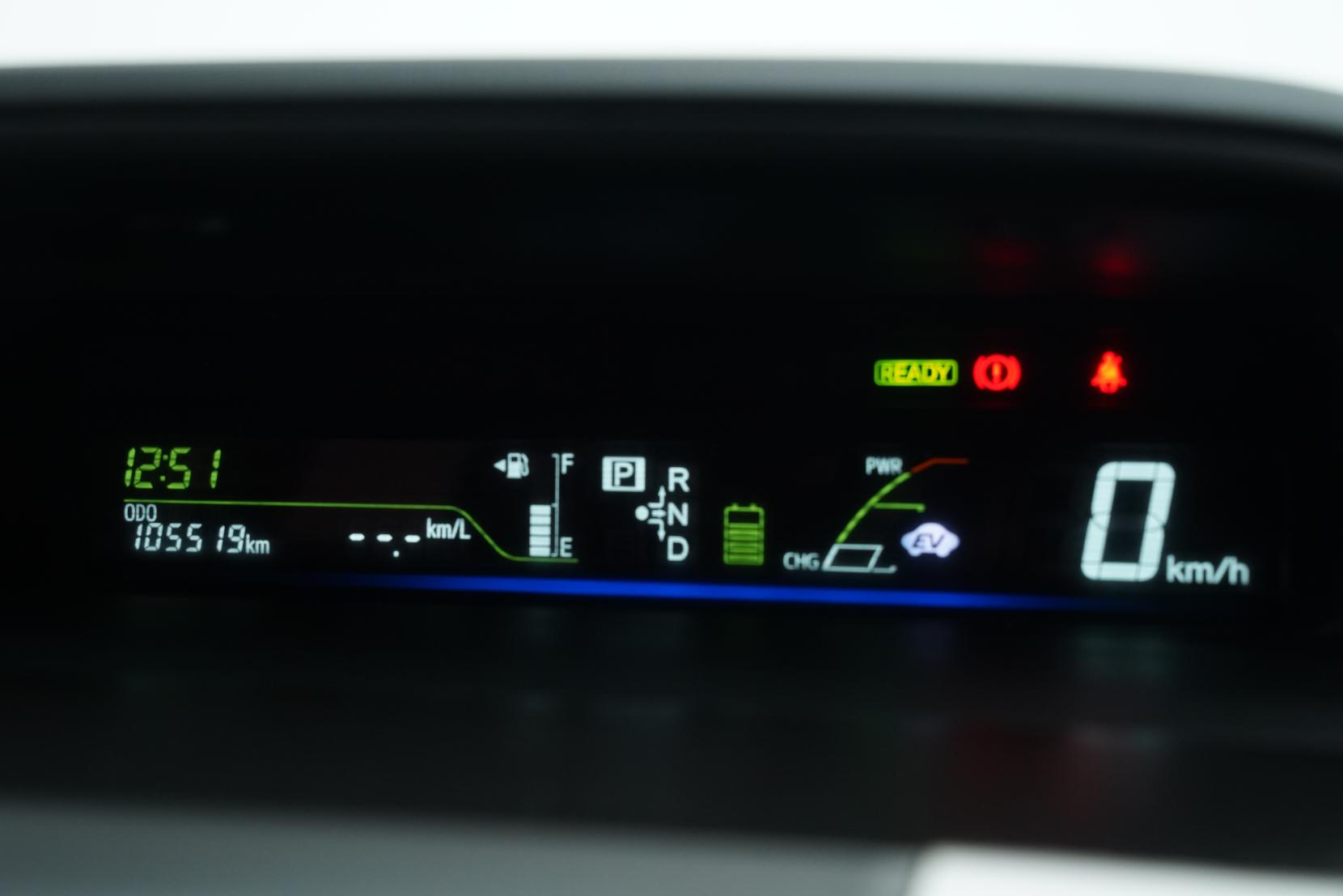 Toyota Prius Alpha S 5 Seater