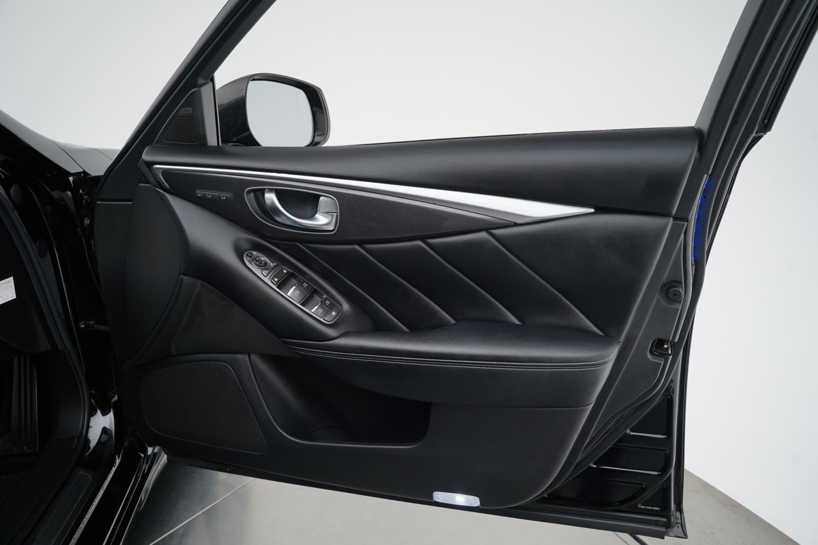 Nissan Skyline 3.5 350GT HYBRID TYPE P