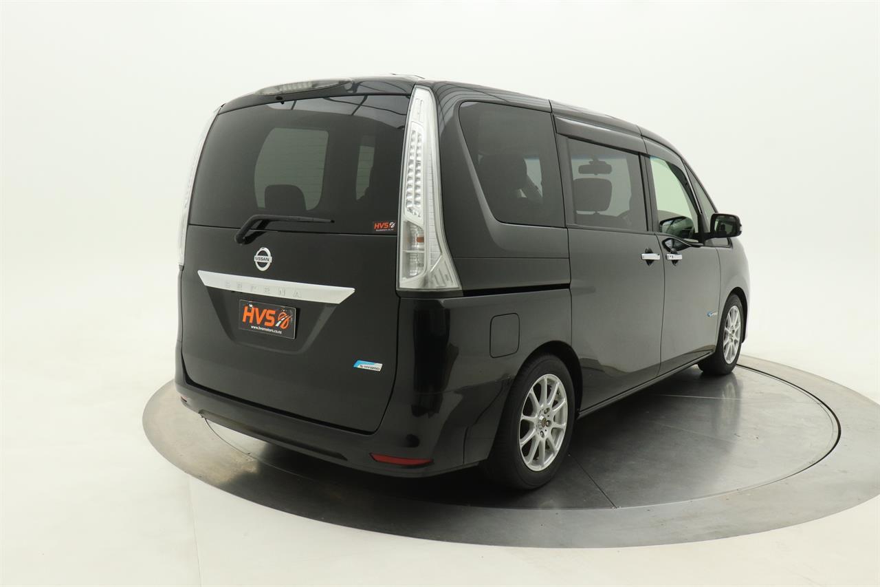 Nissan Serena 2.0 S-Hybrid