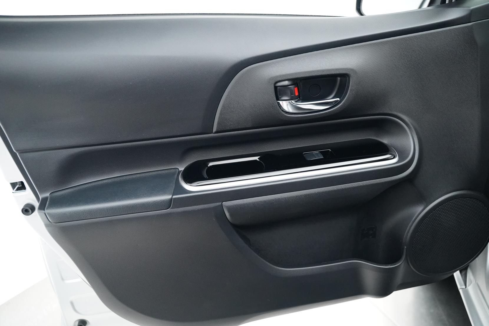 Toyota Aqua G CRUISE CONTROL