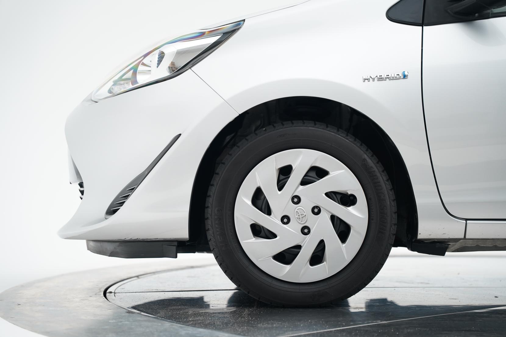Toyota Aqua G CRUISE CONTROL