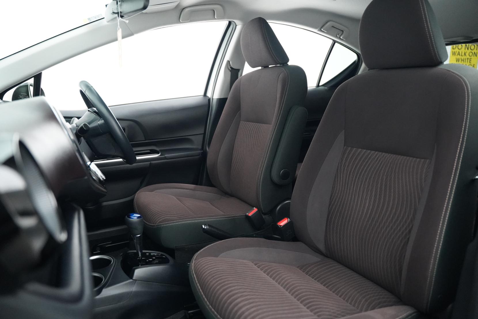Toyota Aqua G CRUISE CONTROL