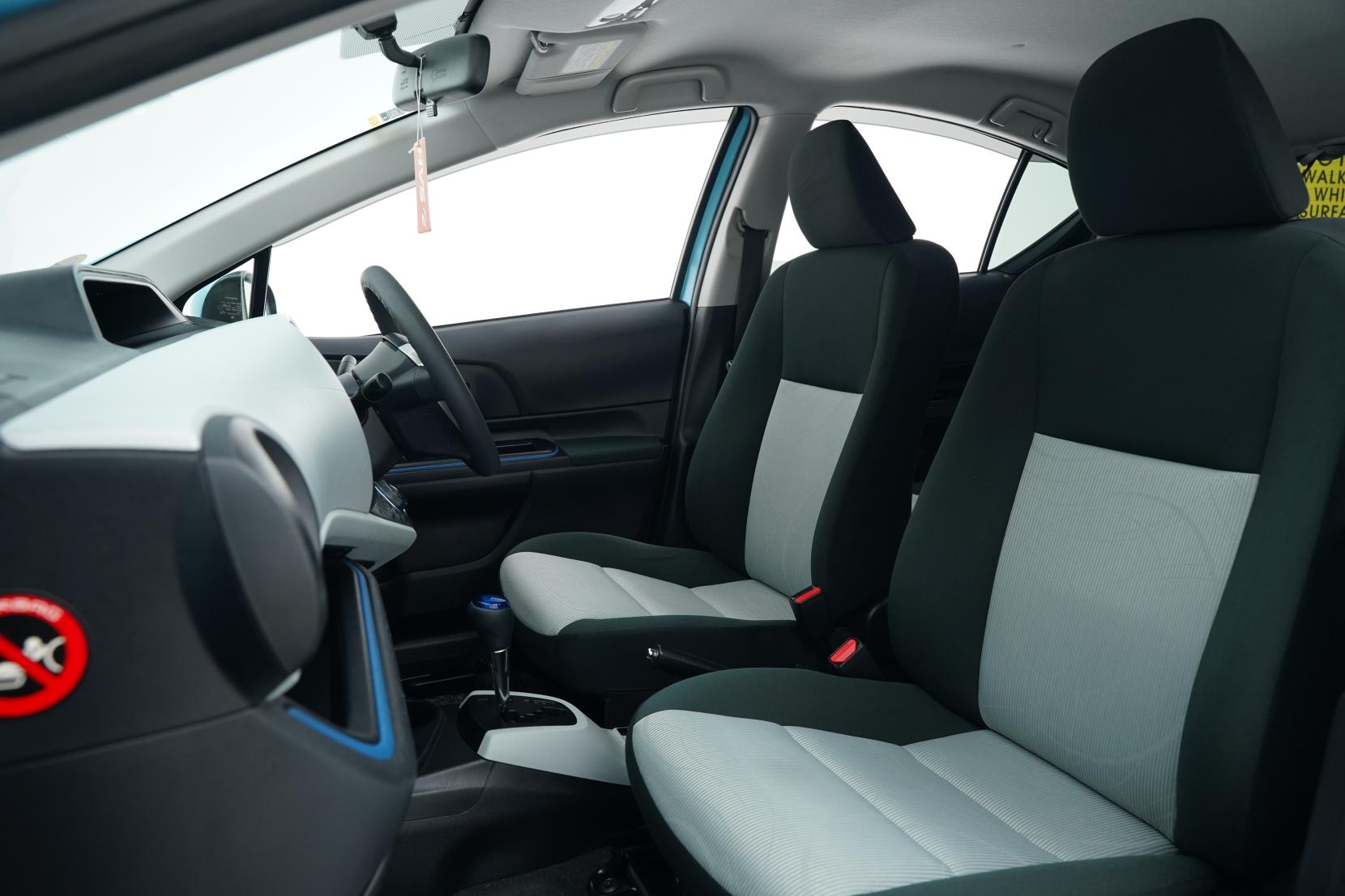 Toyota Aqua 1.5 S Push Start