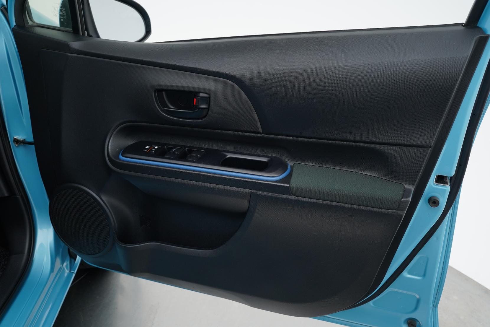 Toyota Aqua 1.5 S Push Start