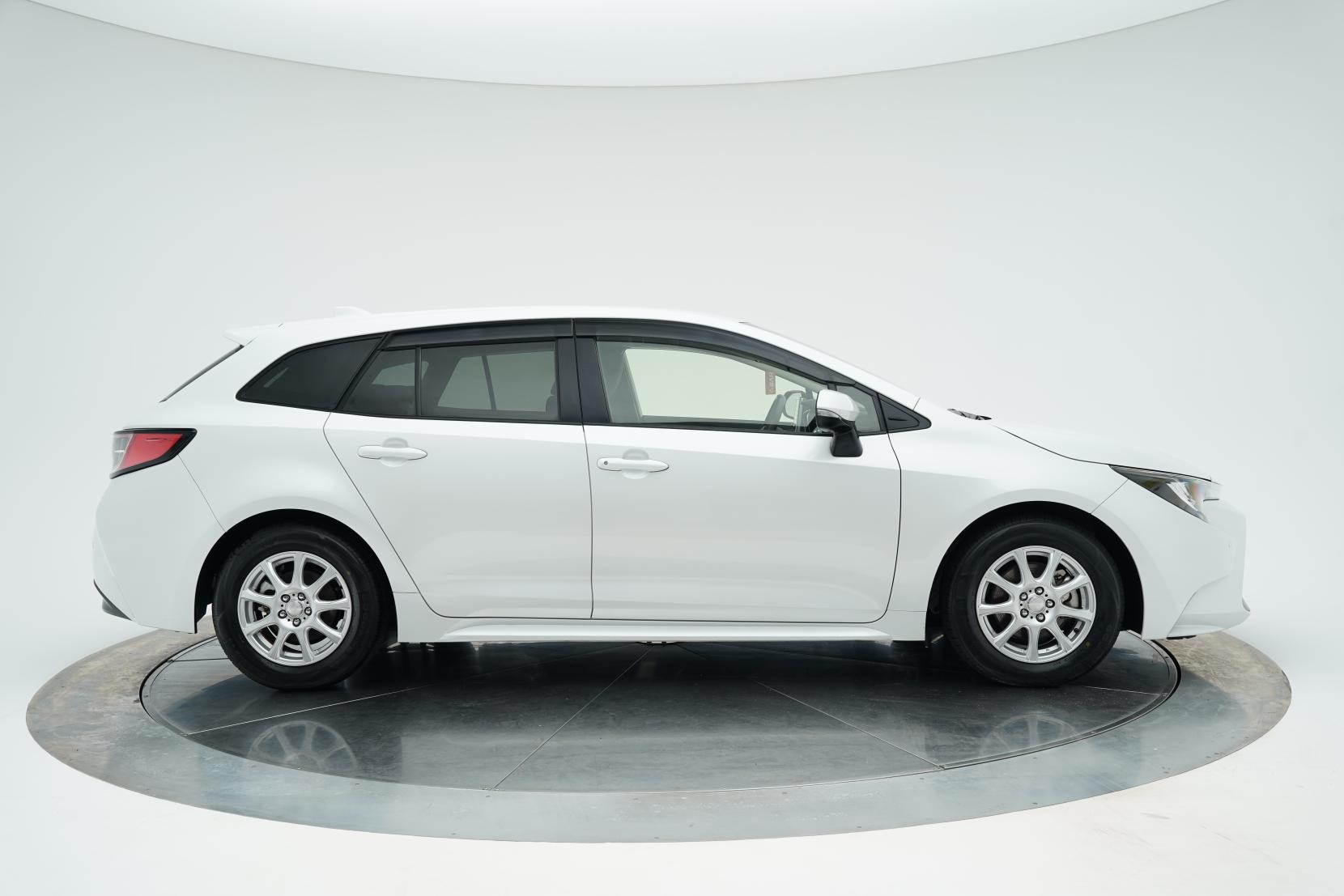 Toyota Corolla 1.8 Touring Hybrid 4wd G-X