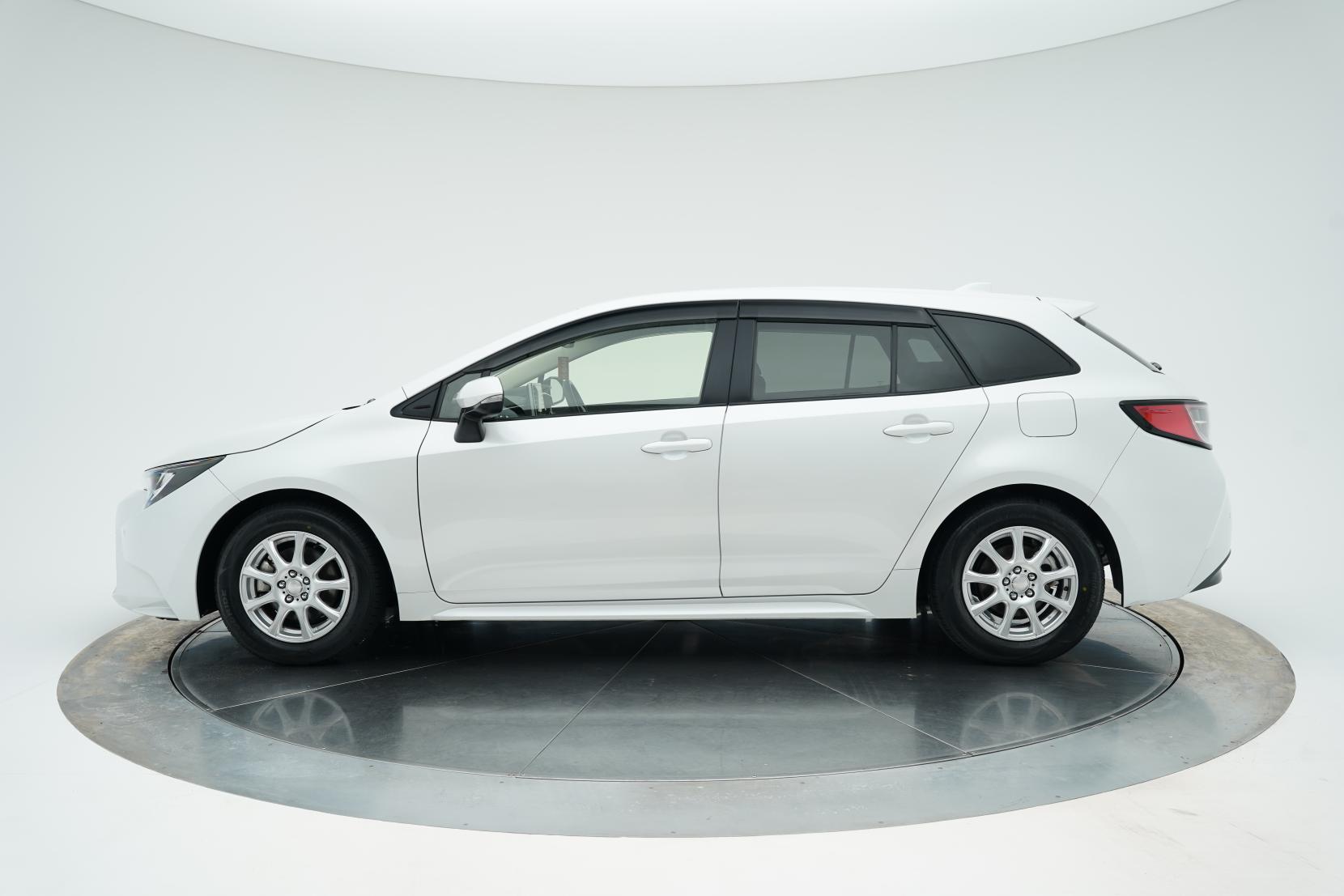 Toyota Corolla 1.8 Touring Hybrid 4wd G-X
