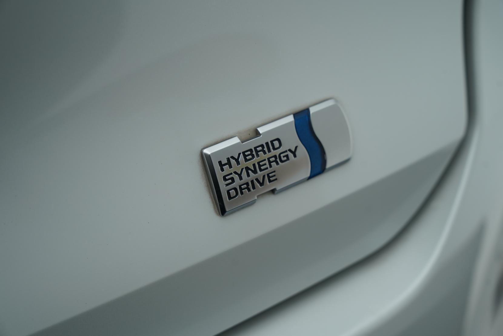 Toyota Corolla 1.8 Touring Hybrid 4wd G-X