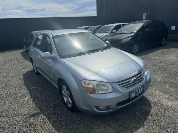 Kia Cerato 2.0 2.0 AUTO SEDAN