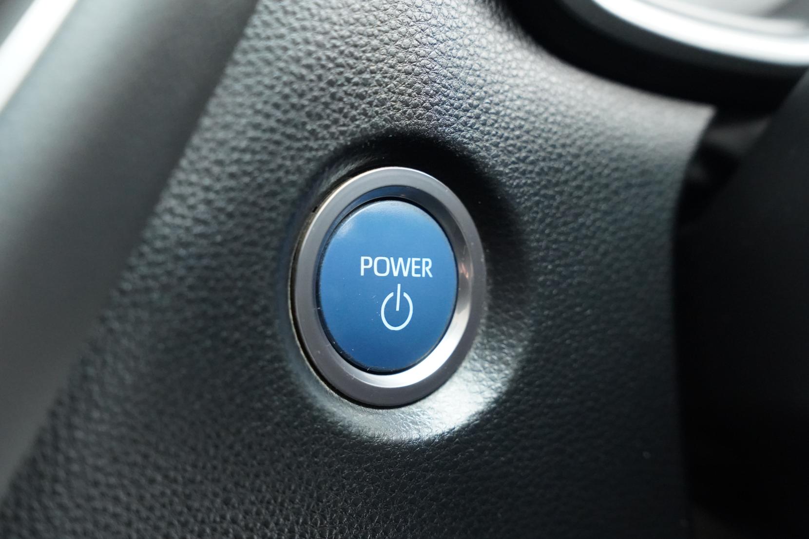 Toyota Corolla Touring Hybrid G-X