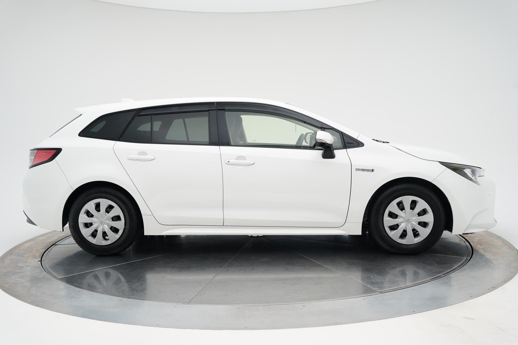 Toyota Corolla Touring Hybrid G-X
