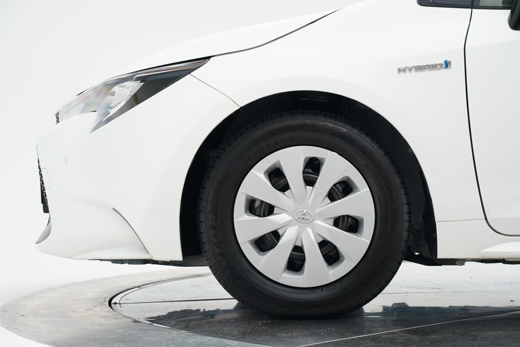 Toyota Corolla Touring Hybrid G-X