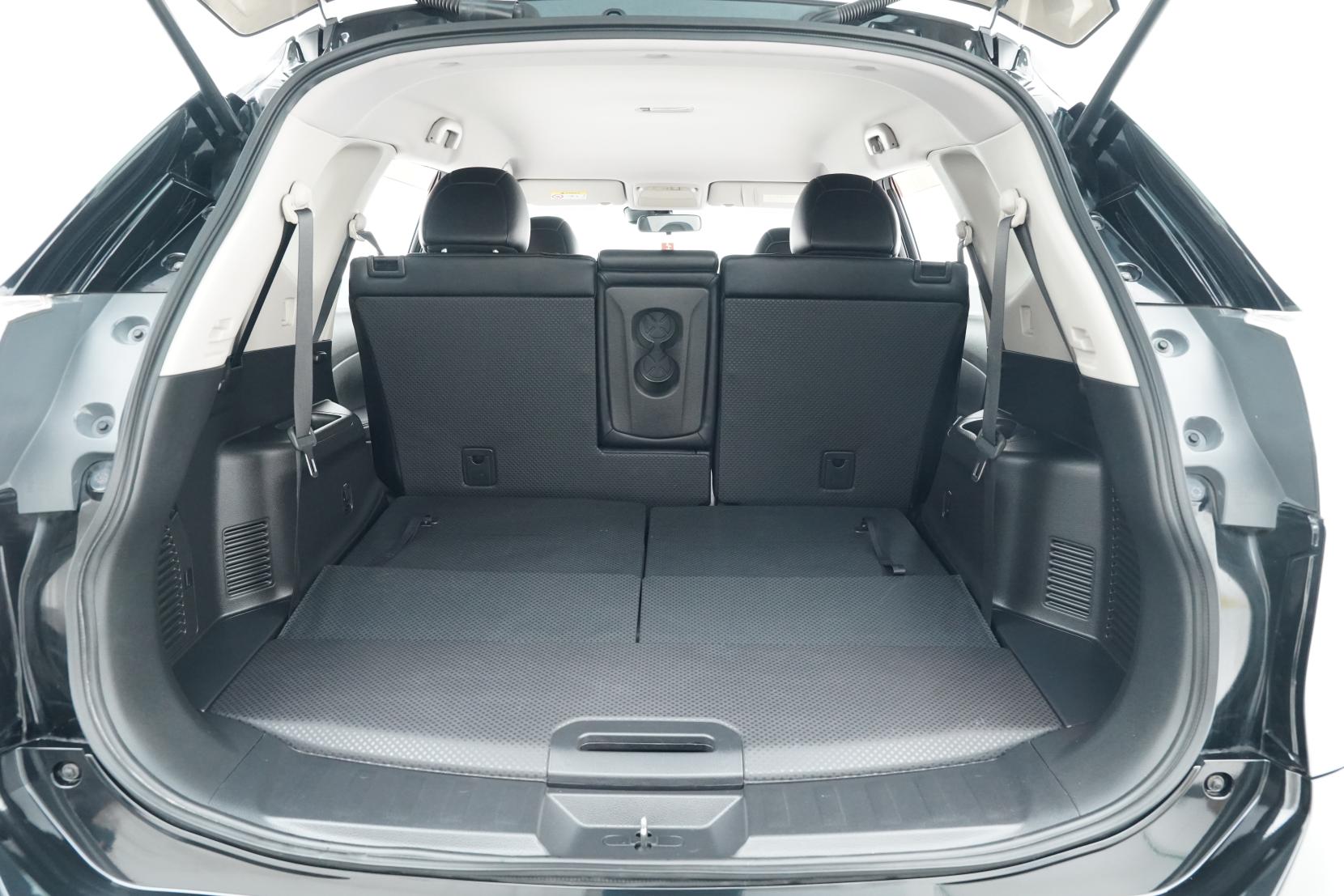 Nissan X-TRAIL 2.0 20X 4WD 7 Seater