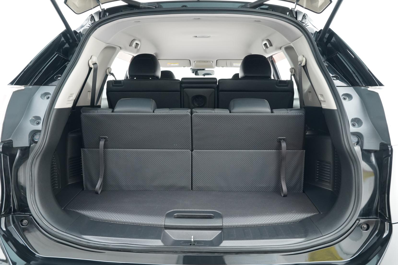 Nissan X-TRAIL 2.0 20X 4WD 7 Seater