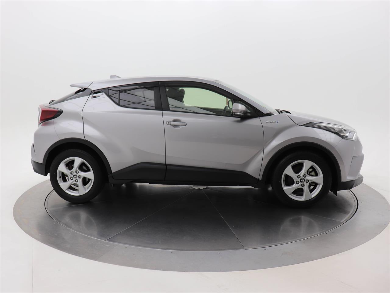 Toyota C-HR 1.8 Hybrid S