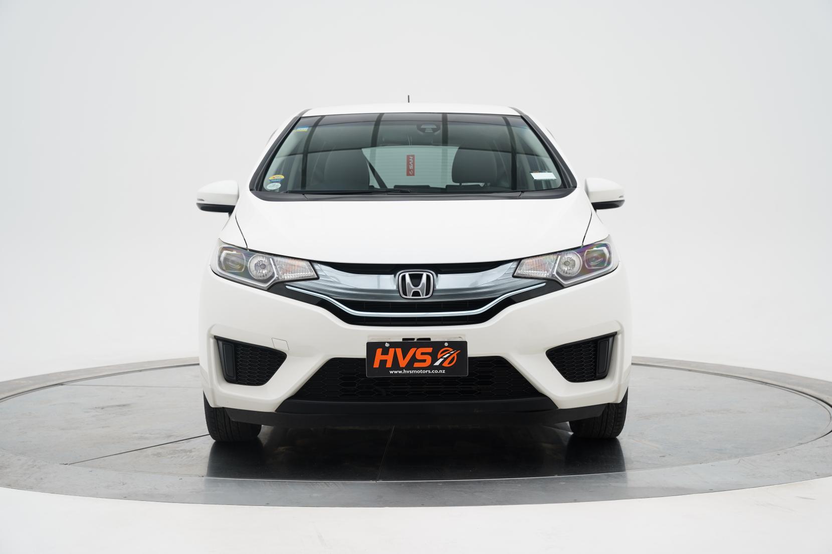 Honda Fit 1.5 HYBRID F PACKAGE