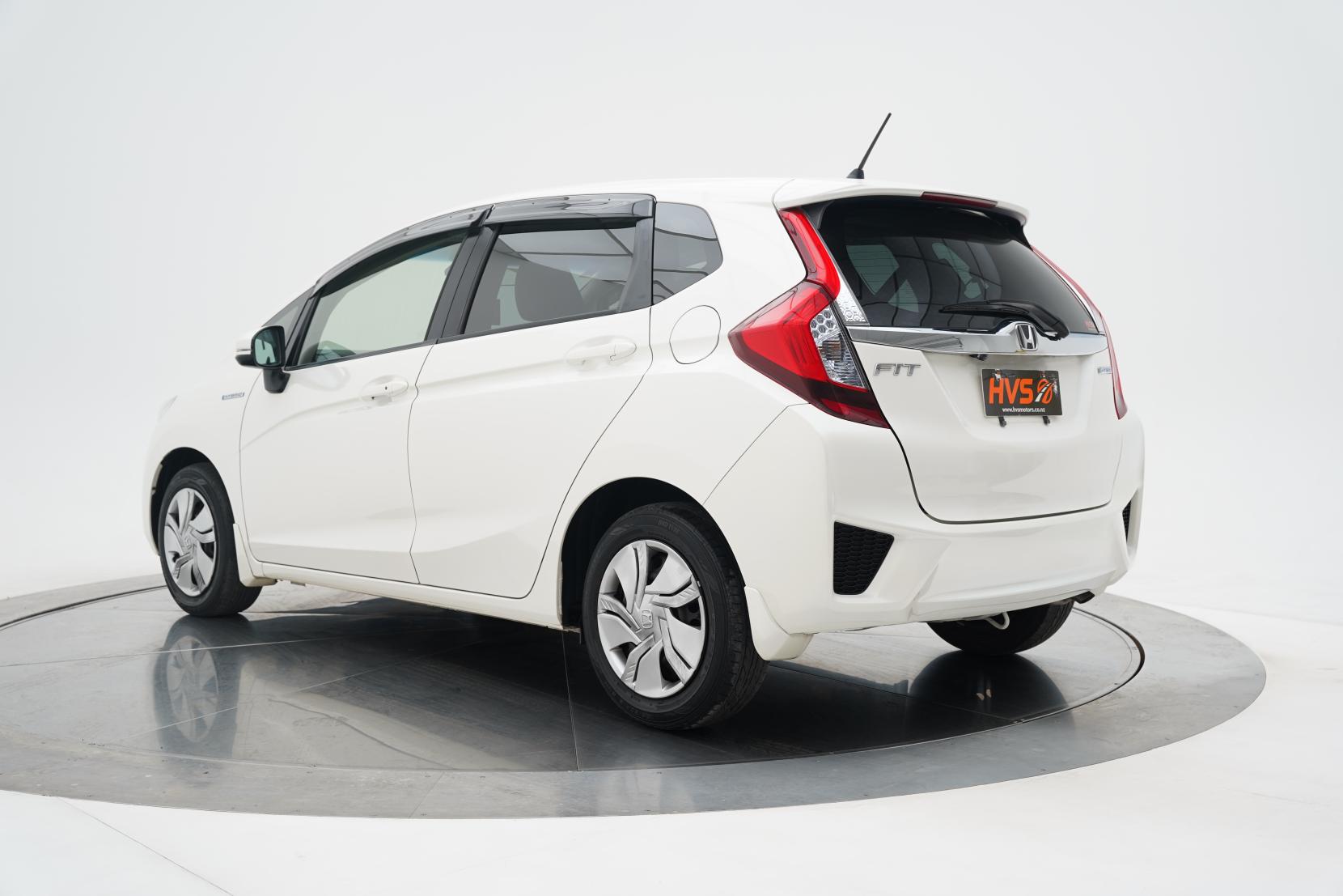 Honda Fit 1.5 HYBRID F PACKAGE