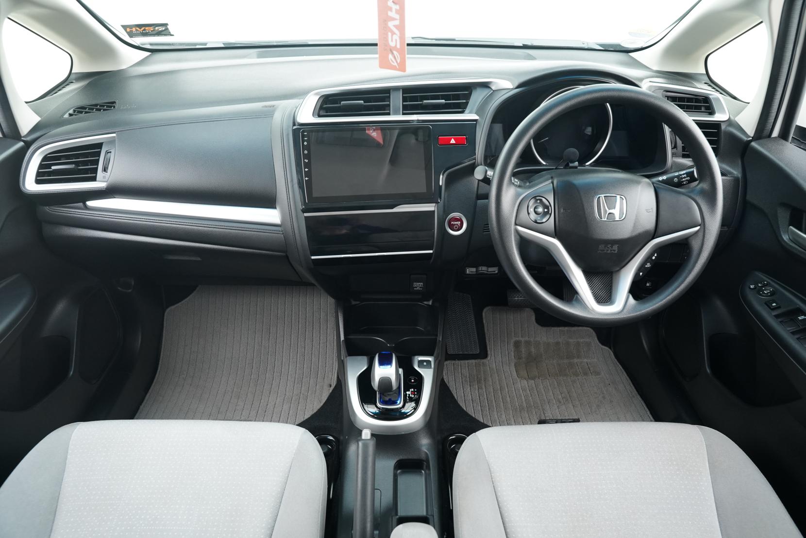 Honda Fit 1.5 HYBRID F PACKAGE