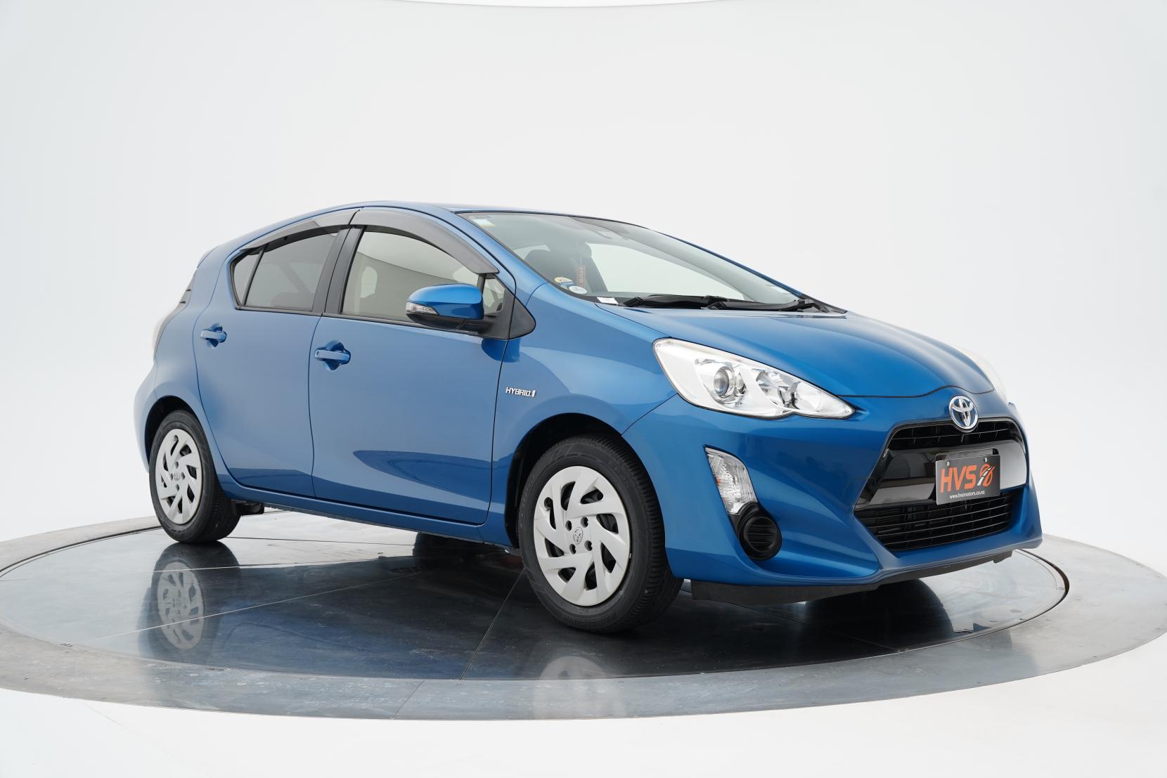 Toyota Aqua Hybrid S