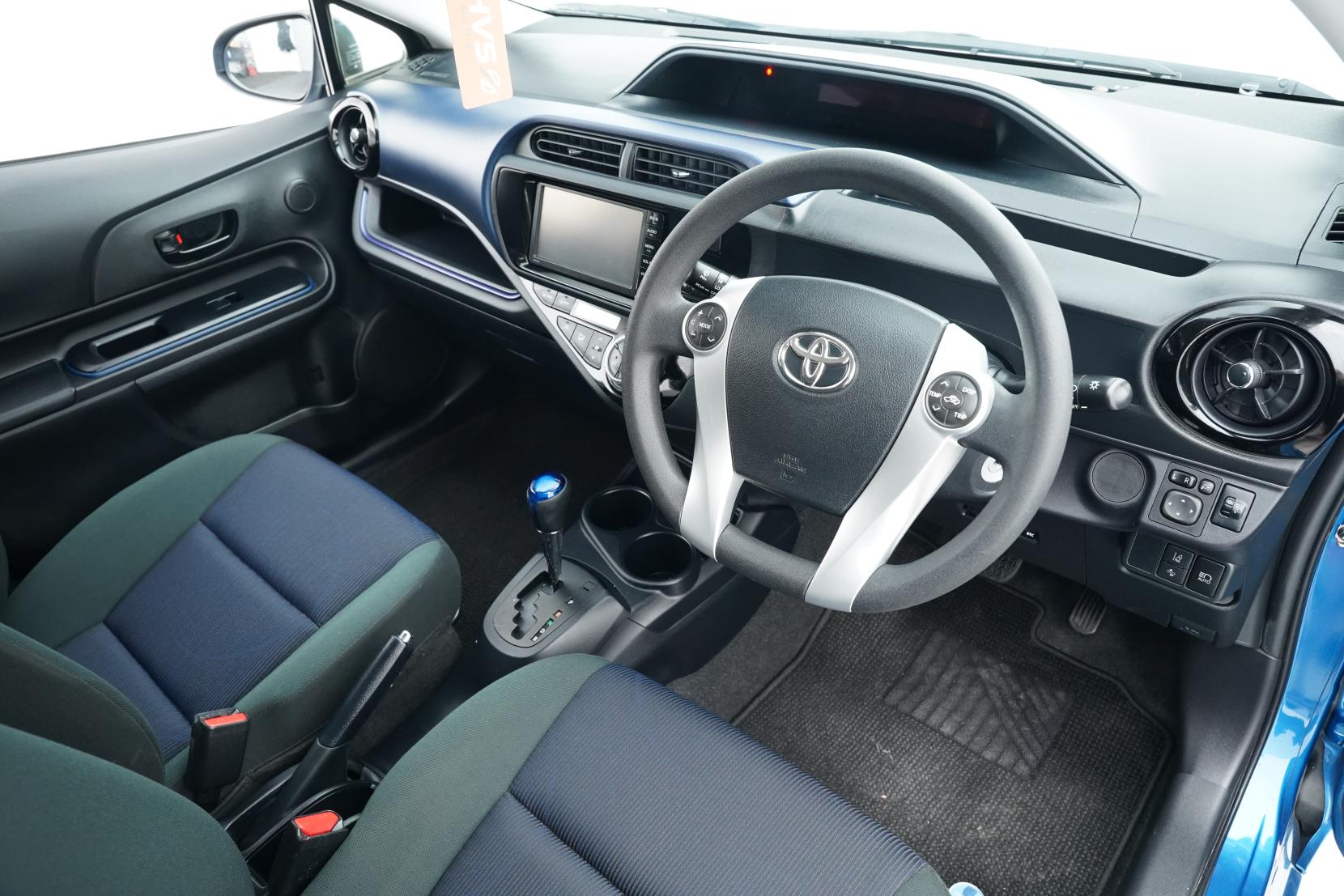 Toyota Aqua Hybrid S
