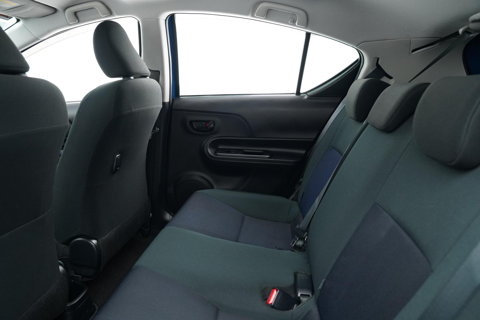 Toyota Aqua Hybrid S