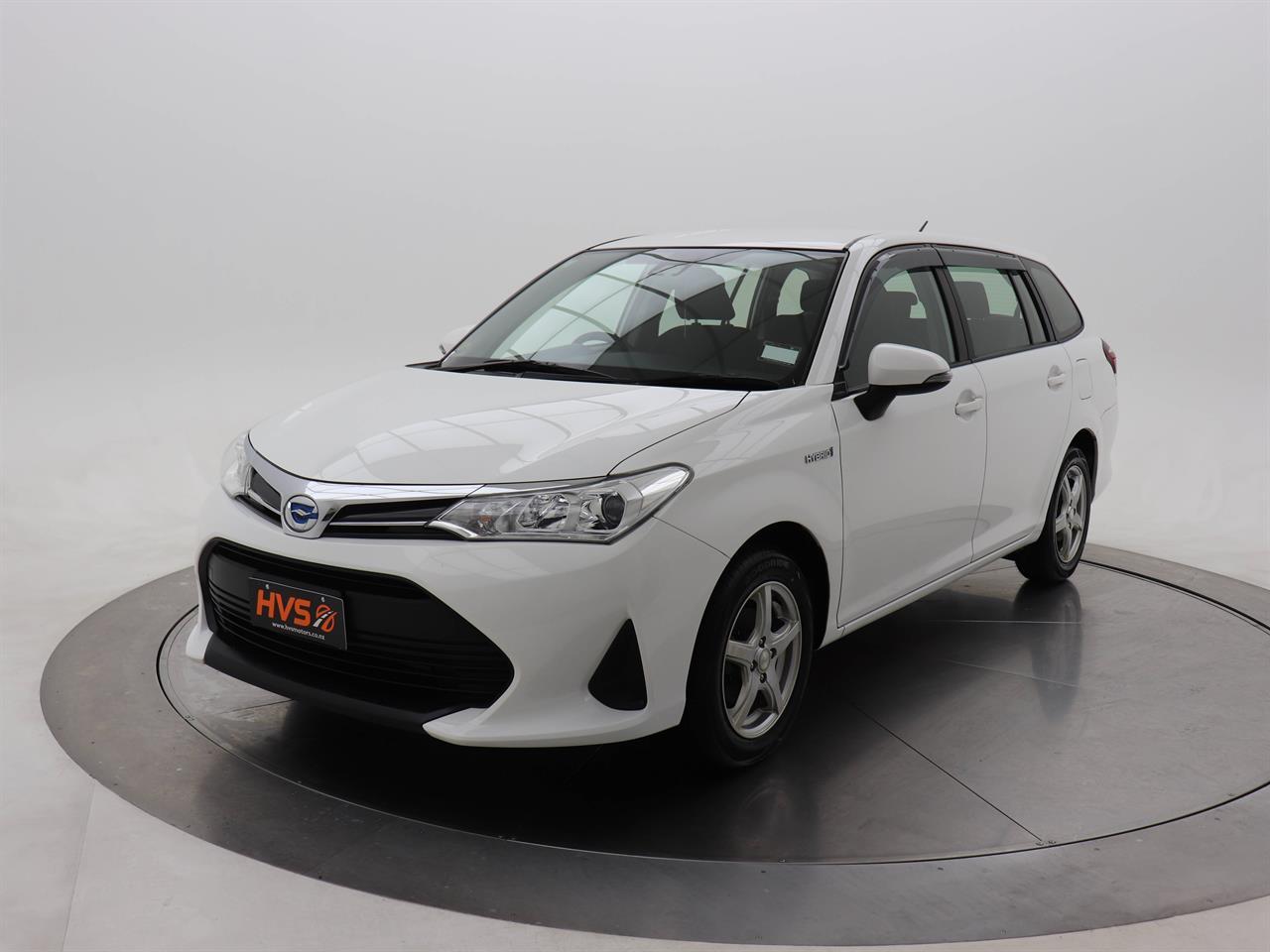 Toyota Corolla 1.8 Fielder Hybrid