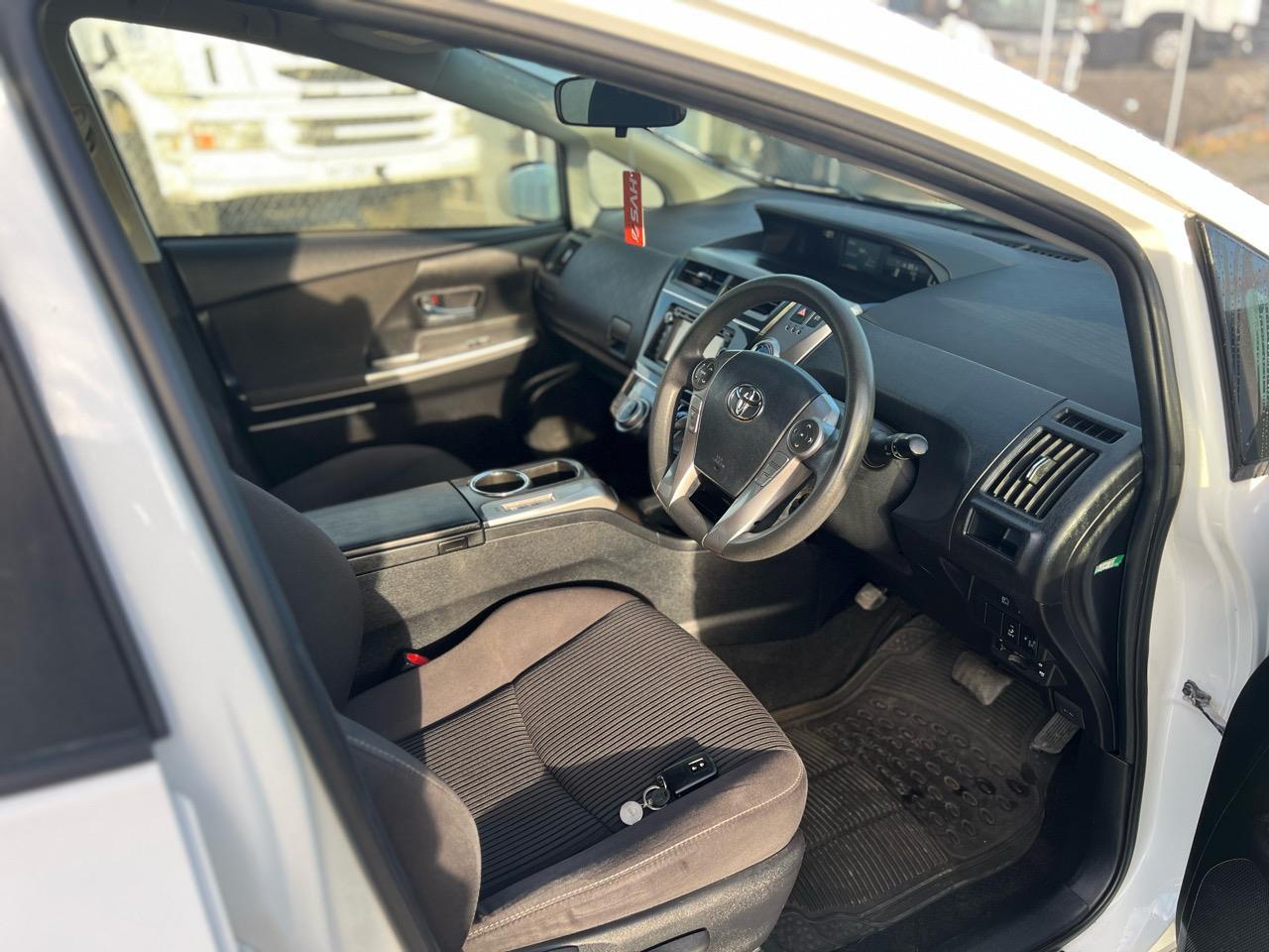 Toyota Prius 1.8 Alpha S 7 Seater