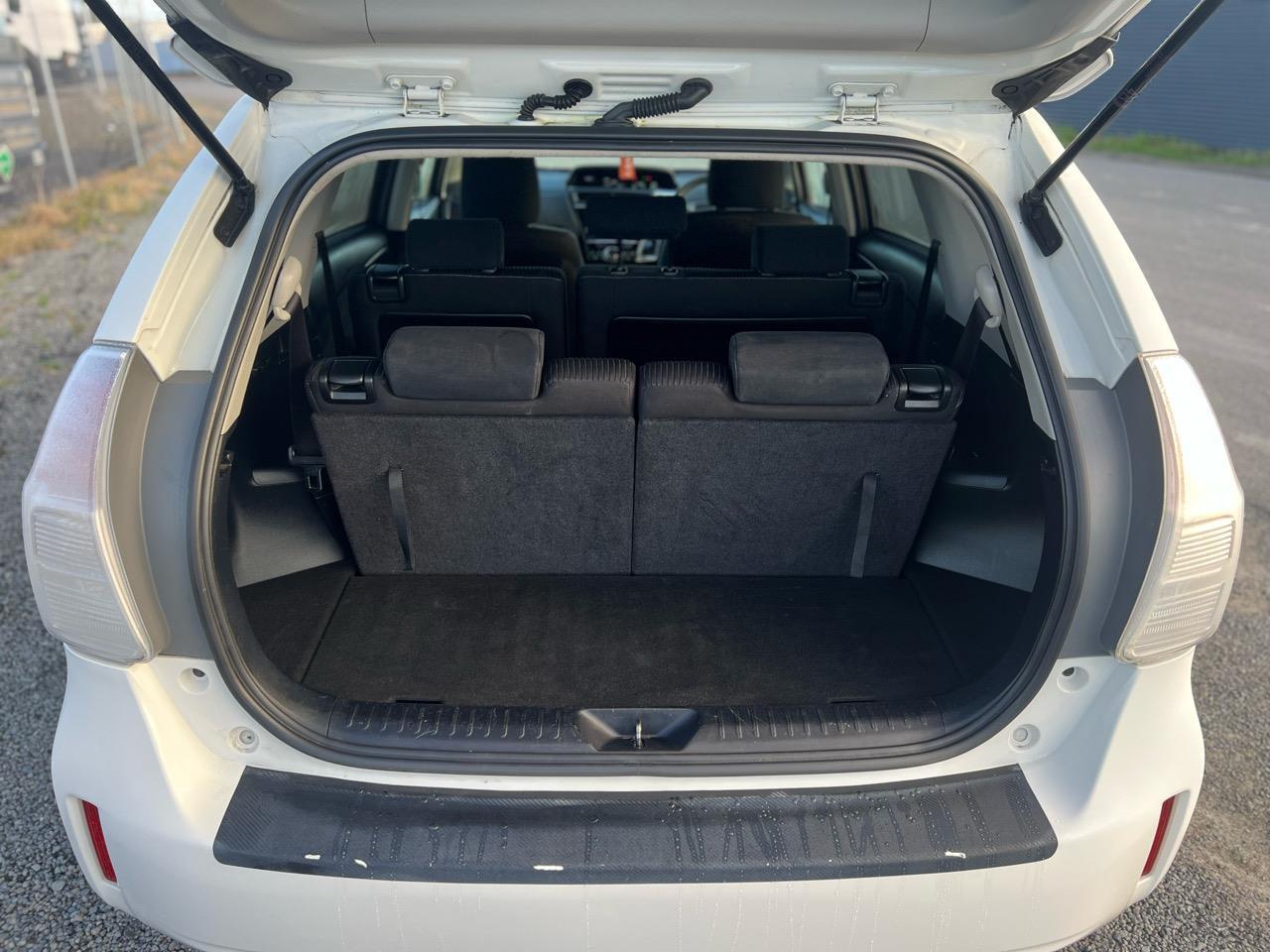 Toyota Prius 1.8 Alpha S 7 Seater