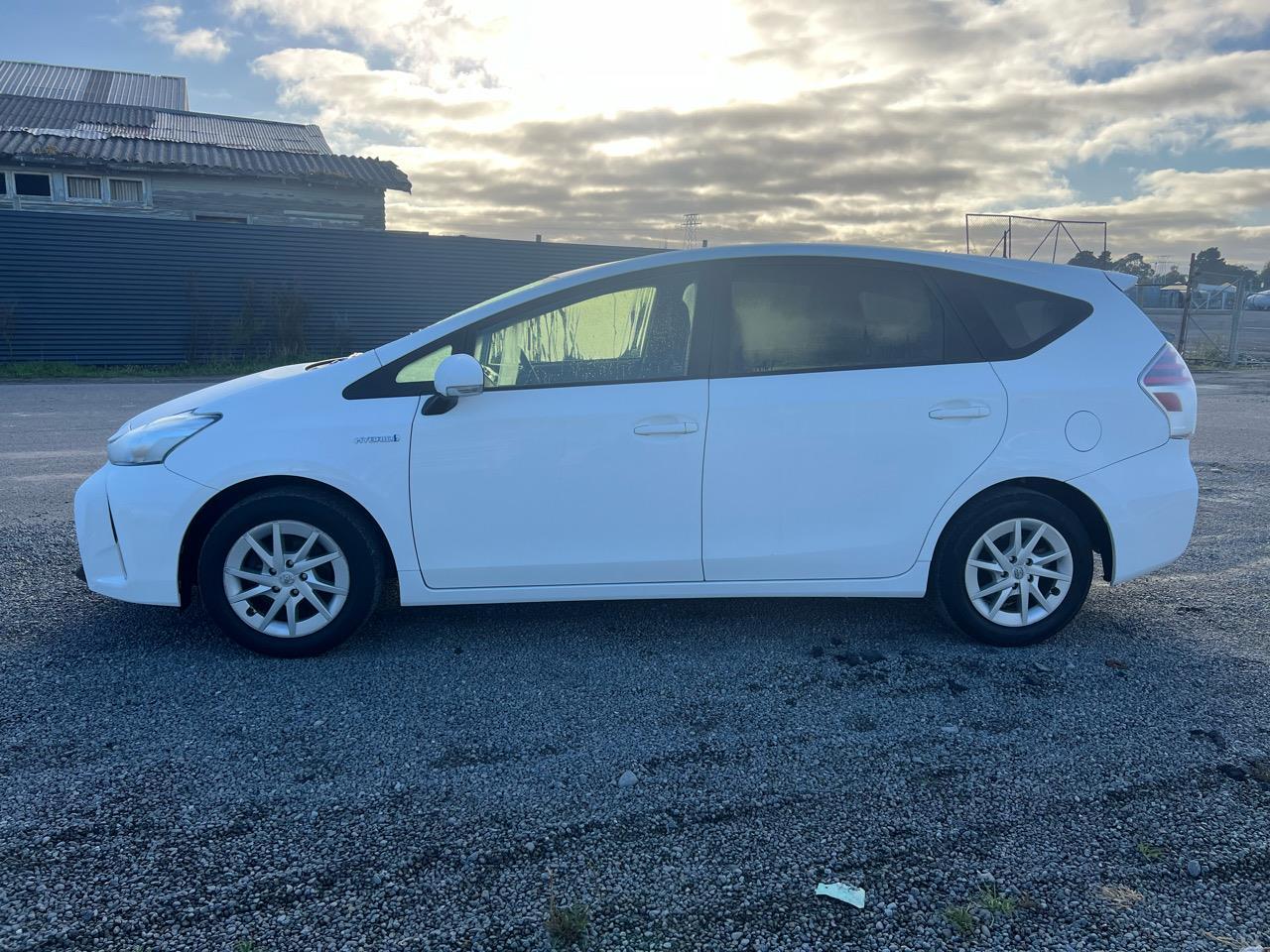 Toyota Prius 1.8 Alpha S 7 Seater