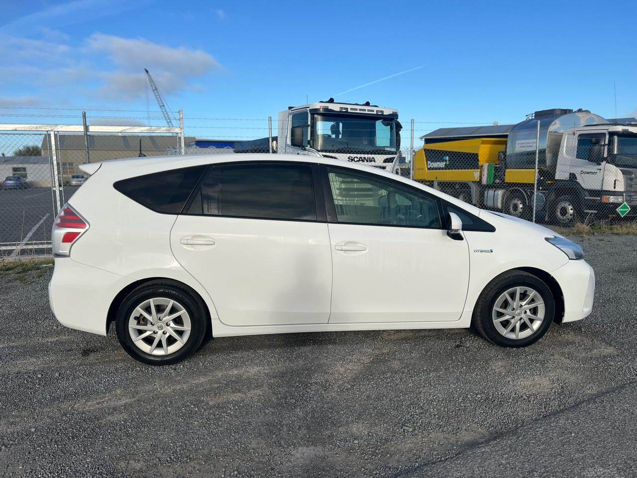 Toyota Prius 1.8 Alpha S 7 Seater