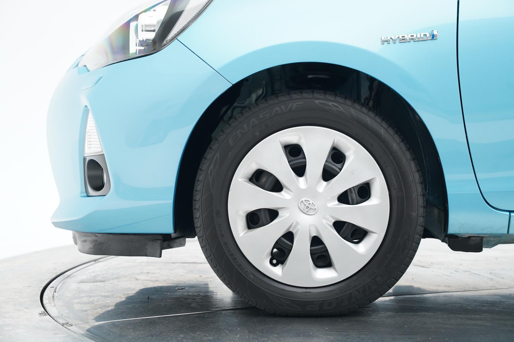 Toyota Aqua Hybrid S Spec