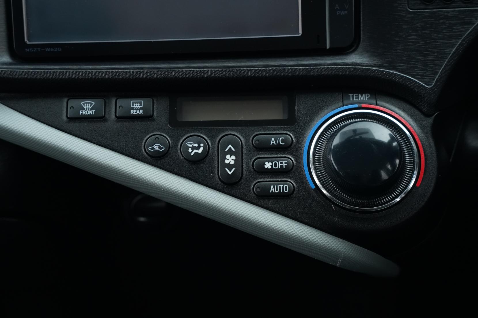Toyota Aqua Hybrid S Spec