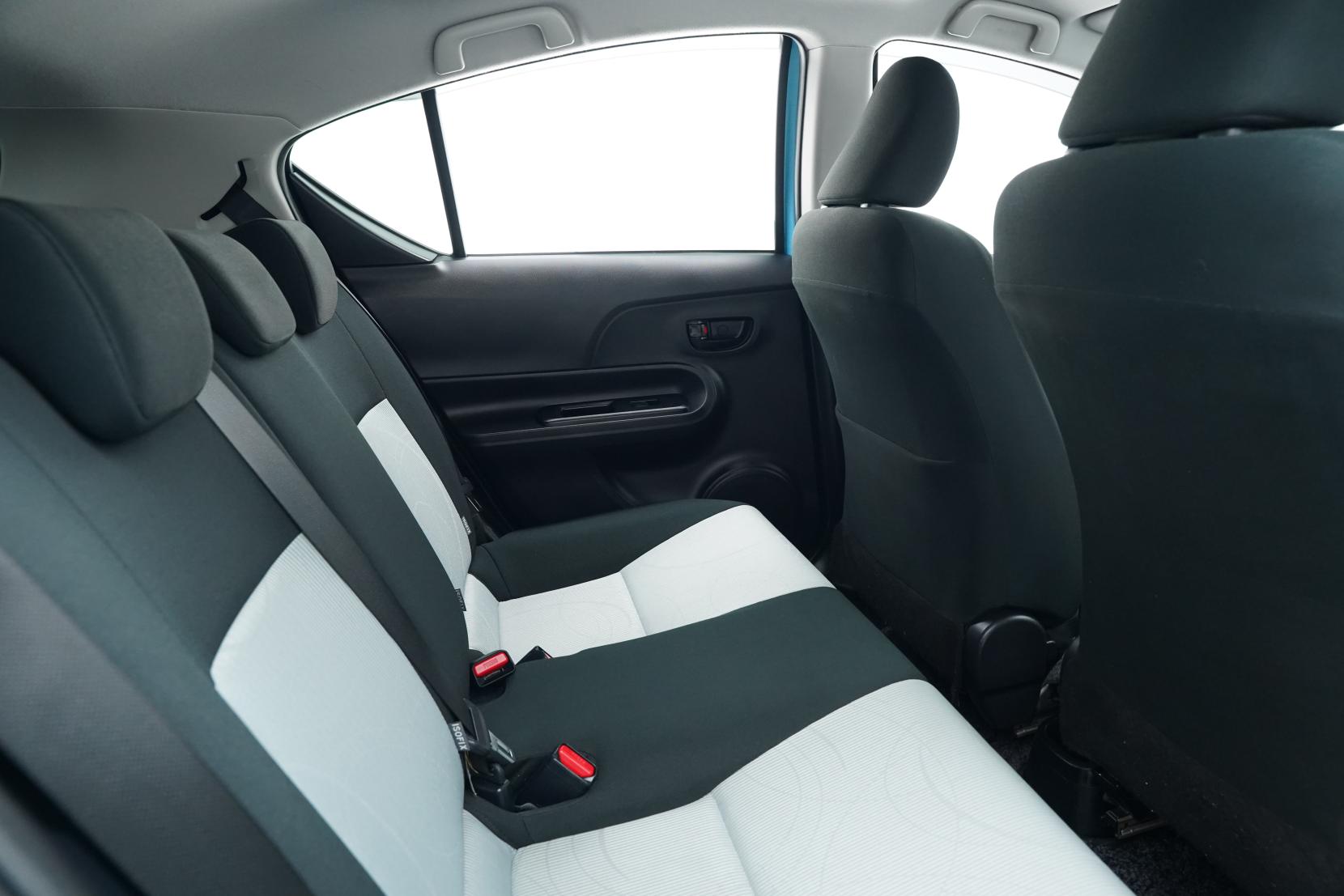 Toyota Aqua Hybrid S Spec